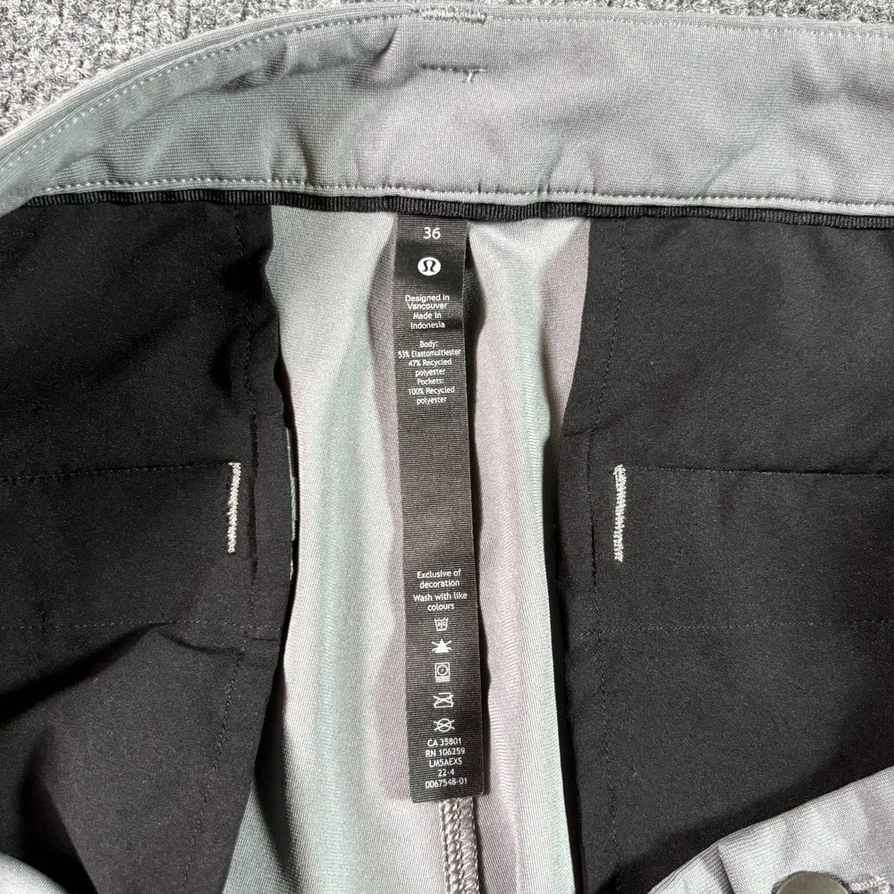 Lululemon Golf Pant Men 36x30 Gray Polyester Straight Sports Performance Workout